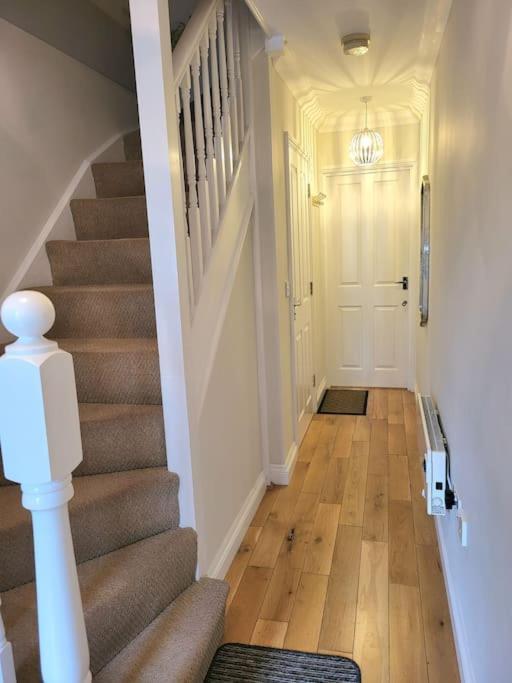 Unique And Stylish 3 Bedroom Townhouse Villa *